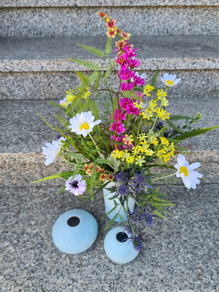 [import] Blumenstrauß mit Wiesenblumen Margerita